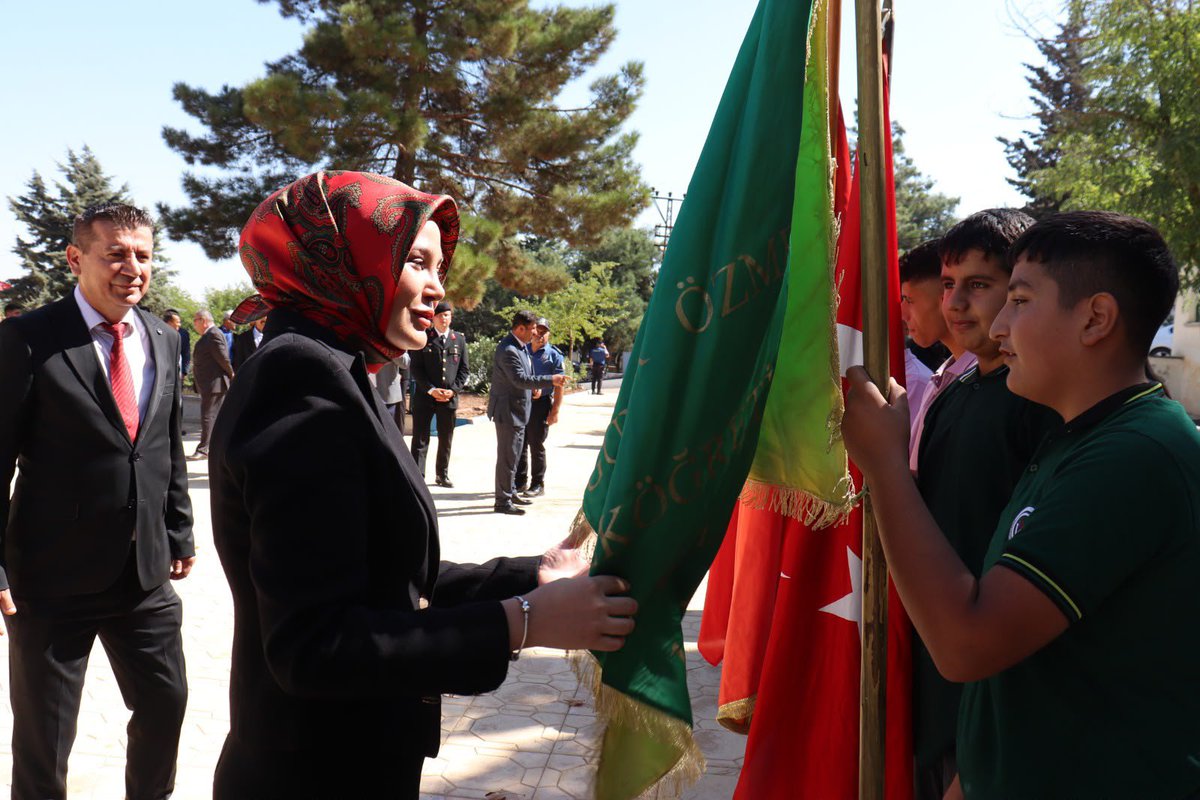 polatelikym's tweet photo. 📍 Gaziler Günü

Kaymakamımız Sn. Esra Bozan’ın katılımıyla Gaziler Günü Anma Programı gerçekleştirildi.

Başta Gazi Mustafa Kemal Atatürk olmak üzere, vatanımızın bağımsızlığı ve bütünlüğü uğruna mücadele eden tüm gazilerimize şükran ve saygılarımızı sunuyor; hayatta olan gazilerimize sağlık ve huzur diliyoruz.