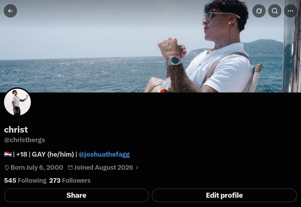 christbergs's tweet photo. bye maga mcrae https://t.co/OFK50jym8y