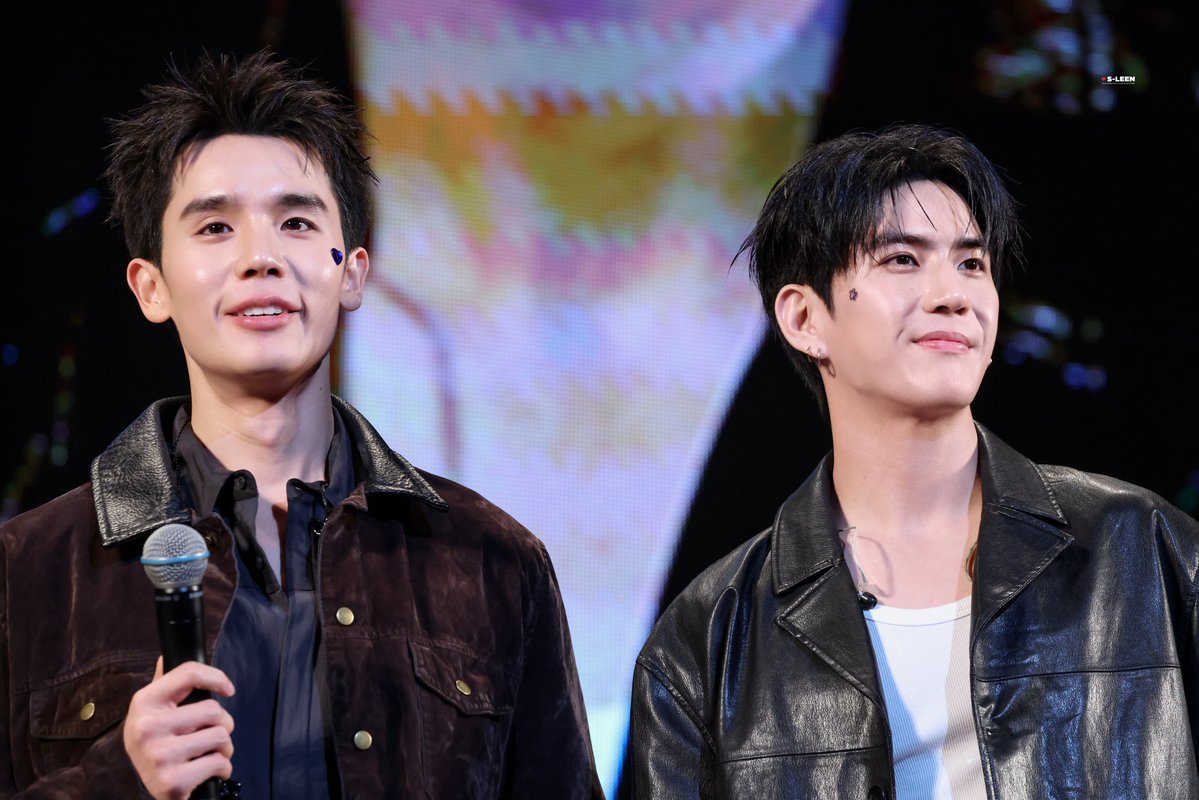 S_leen0413's tweet photo. 260919

JIMMYSEA DAISUKI DESU 

#GMMTVFANDAY33INOSAKA
#JimmySeaXFanday33inOSAKA #jimmysea #jimmyyjp #sea_tawinan @jimmyyjp_ @Sea_tawinan https://t.co/Oy616qwBLb