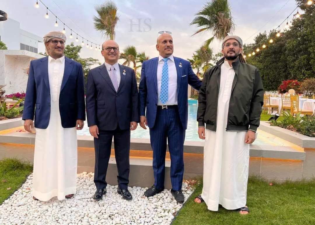 MJD_APEX's tweet photo. الشعب اليمني ضحية هذه الأسرة العفاشية الزيدية القذرة
يتحالفون حتى مع الشيطان الرجيم من أجل البقاء في حكم اليمن أو ��يعه

19 سبتمبر 2026 https://t.co/CZEnmzyLgf