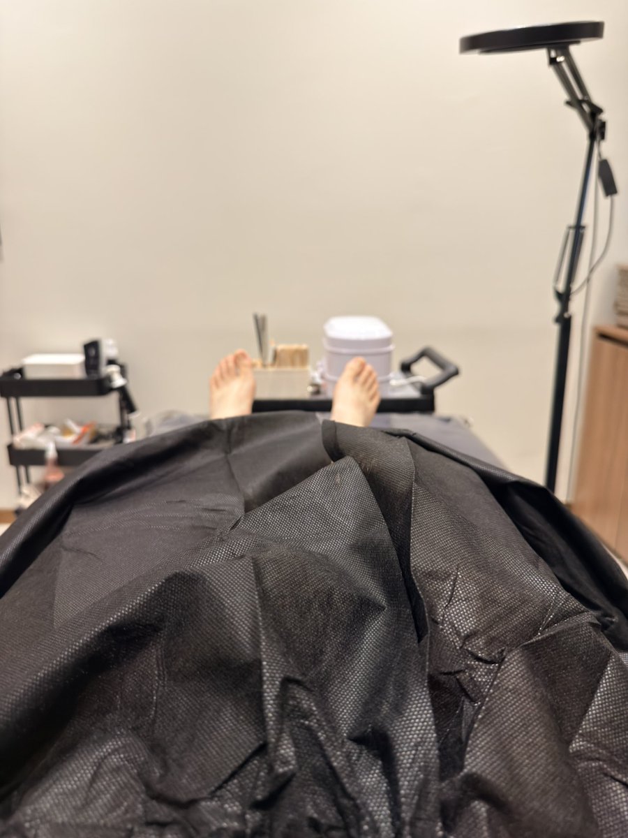 fuckMeNuko's tweet photo. 왁싱도 받고

(너무 아프다 ㅠㅠ) https://t.co/7iqTqEwUUz