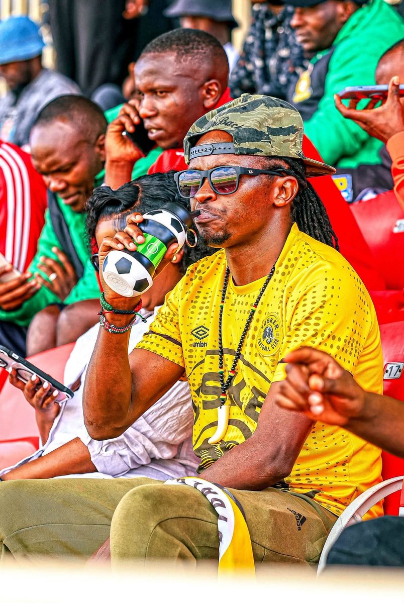 Deejayjuan's tweet photo. Dear Ulinzi Stars, beating delayed is not beating denied. Endeni mtrain vizuri. Hatutaki kupiga watu wako unfit wanapigwa na teams za lower leagues 😄😄😄 https://t.co/5f7vbdN6Ys