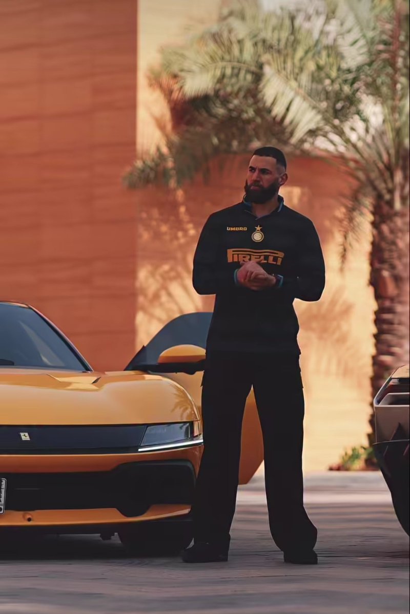 Luxboii's tweet photo. Karim Benzema on IG🥶

Ronaldo influence is crazy🤗💪 https://t.co/as0AqxuS9D