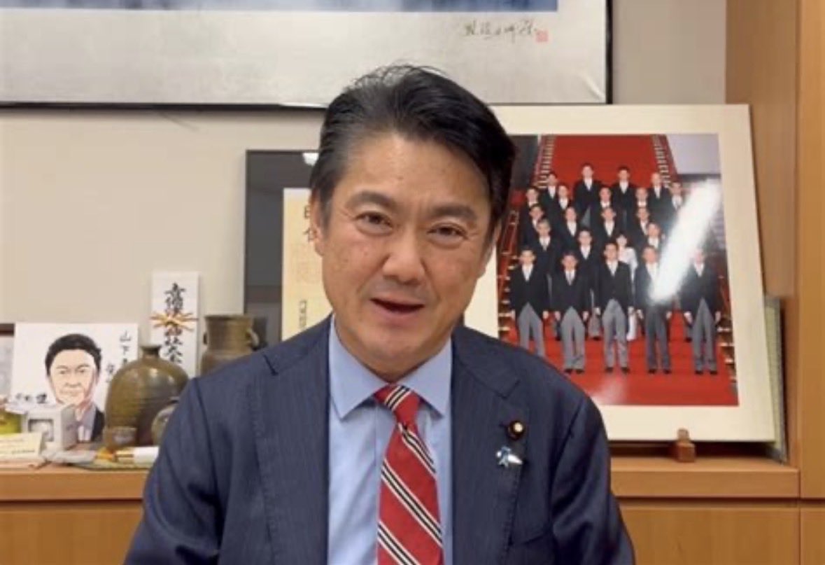 GrwaNnKqMn5nG68's tweet photo. 山下法務大臣は、就任早々の記者会見で、

「日本には、外国人に頼らざるを得ない
分野がある」と。

それは一体、どういうことだろうか。

この世の中に、外国人に頼らざるを得ない
産業などあるのだろうか。

ある特定の外国人にやらせることが
できる産業はあるかもしれない。

しかし、それは、単に「外国人ありき」と
いうことだけだ。

まず、外国人ありき。

自民党はこの発想から逃れることが
できない政党だ。

来年の統一地方選は、本当に大事だ。