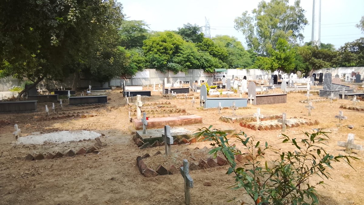 letlal's tweet photo. Social Work at MCD CHRISTIAN CEMETERY, DWARKA NEW DELHI- by brothers and sisters of different churches~ September 19, 2026 🙏. Thank you for coming and participating. God bless you all 🙏 https://t.co/Fin2MNDjTh