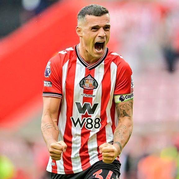UPYOURARSENAL04's tweet photo. Granit Xhaka personally REJECTED 4 bids from Chelsea of £27m to sign him

Because of his Loyalty to Arsenal

So glad because he would have made Chelsea much better😄 https://t.co/B2qCrJ6xgt