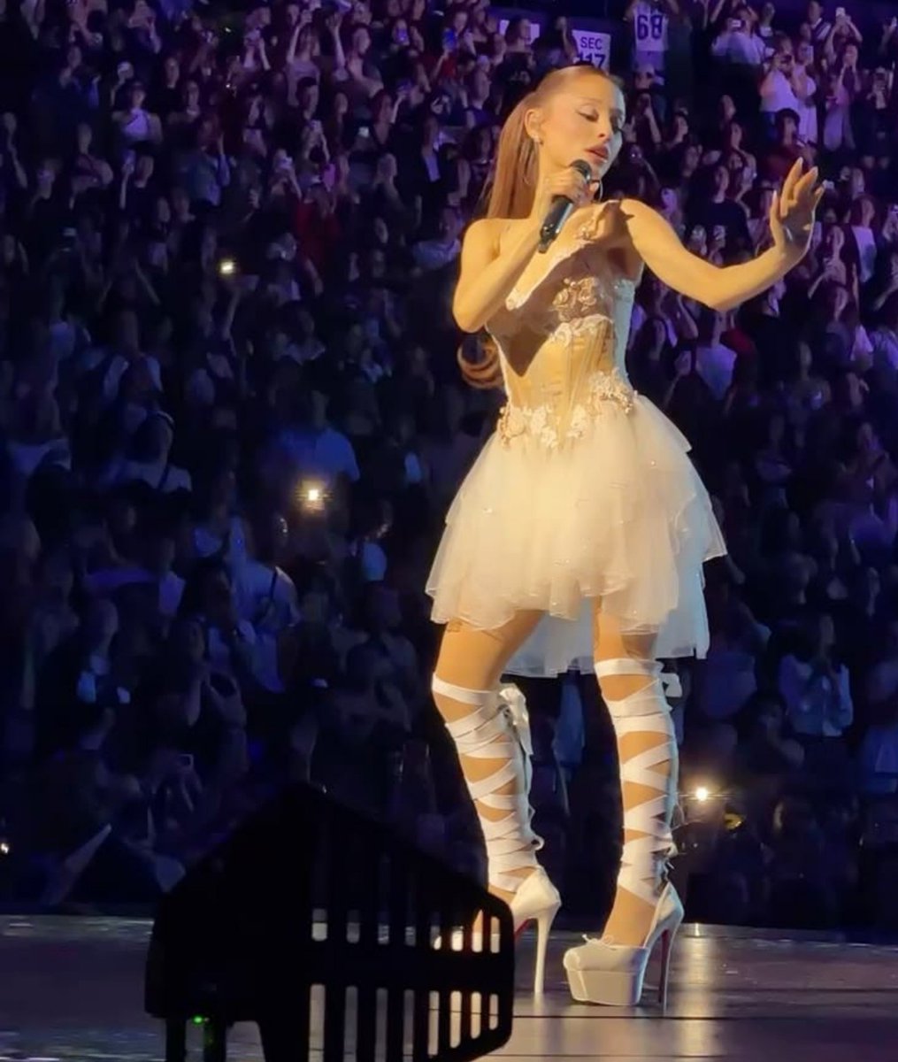 baby_eternally_'s tweet photo. "Ariana Grande wants to be a child"

where? https://t.co/hXxtdX4uwK