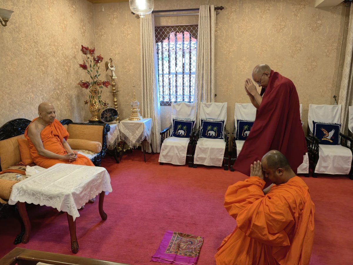 IbcWorldOrg's tweet photo. The Secretary General (SG) of International Buddhist Confederation (IBC), Shartse Khensur Jangchup Choeden Rinpoche, paid a reverential visit to Most Venerable Thibbatuwawe Sri Siddhartha Sumangala Thera, the 26th Mahanayaka Thera and Head of the Malwatta Chapter of the Siam Nikaya at his residence at Malwatta Temple, Kandy in #SriLanka. SG respectfully sought the blessings of the Most Venerable Mahanayaka Thera, honouring his profound spiritual leadership and the enduring heritage of the Sri Lankan Buddhist Sangha. The SG also briefed the Mahanayaka Thera on the multifaceted charter of the IBC, and its programmes and events through which the IBC engages the global Buddhist community.

@MFA_SriLanka