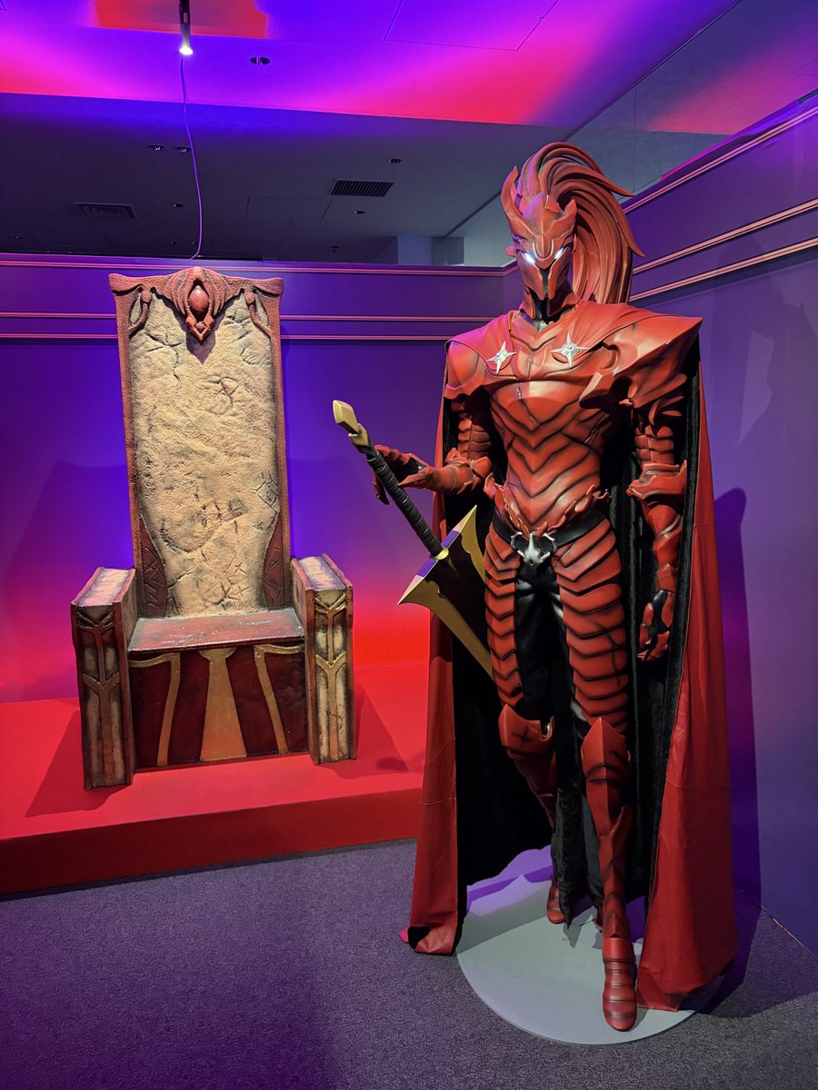 remisukeholo's tweet photo. 俺だけレベルアップな件展に行ってきた！
イグリットとアリの王がクオリティが高くてめちゃくちゃカッコよかった☺️

#俺だけレベルアップな件
#俺だけレベルアップな件展
#俺レべ展 https://t.co/Nb3gHVlSkw