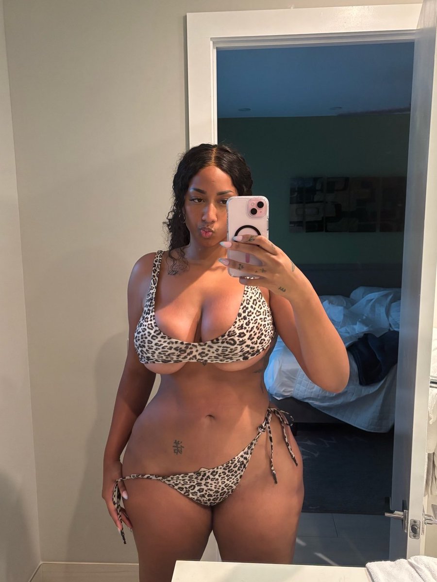 AngelferxxI's tweet photo. Smash or pass ? https://t.co/FdHhs5rp3j