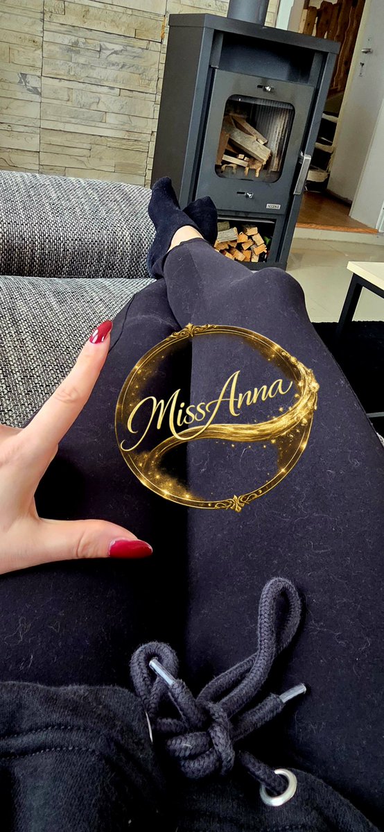 MissAnnaTG's tweet photo. Na los, versüß mir mein Wochenende Ver@ager!

#findom #paypig #sub #fetisch #paypiggys #dienen #Tribut #bm #feets #stiefel #konto #loser #femdom #loser #zahlsklave #fetisch #versager #slave #blackmail #cash #goddes #sissy #herrin https://t.co/zCjwbOesnc