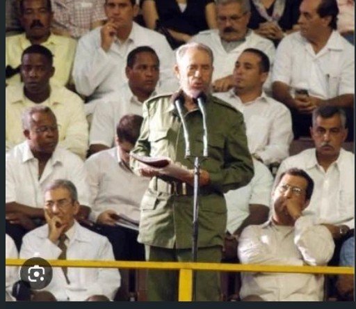 NadiaSureya's tweet photo. La Brigada Médica Cubana Henry Reeve, es un grupo de profesionales de la salud de Cuba que brinda ayuda humanitaria en emergencias sanitarias y desastres naturales en todo el mundo hoy celebra su 21 aniversario.#CubaPorLaSalud #CubaSalva #CubacooperaDj https://t.co/nSCda27Fgz