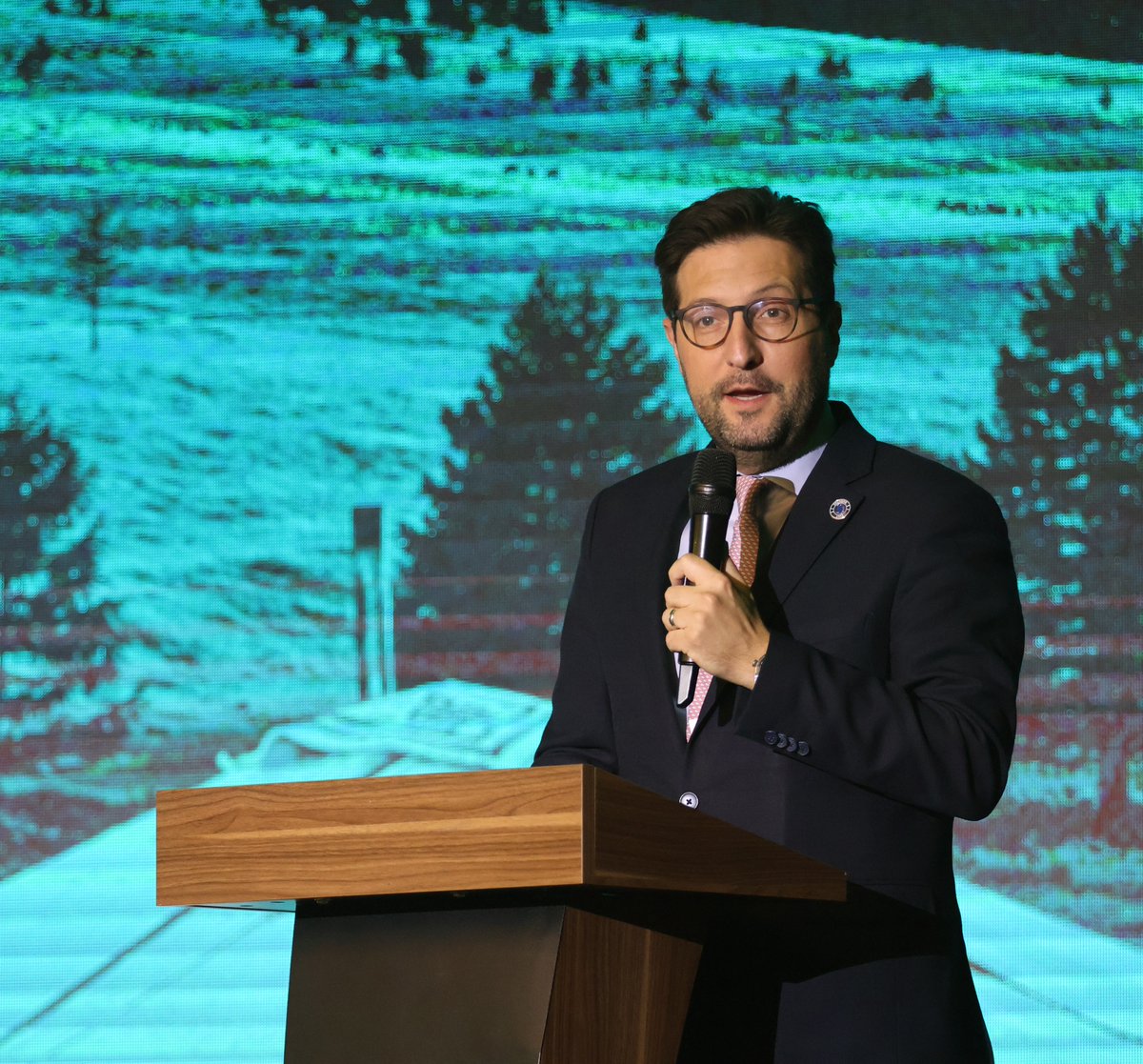 EBRDgreen's tweet photo. We’ve launched our new Greening Financial Systems framework in Mongolia, supporting investments in energy efficiency, renewables, efficient water use, sustainable land management and resource efficiency.

With @theGCF &amp; @CanadaDev under HIPCA. 

https://t.co/4UMaIa5XXg https://t.co/yEiszBJq0B