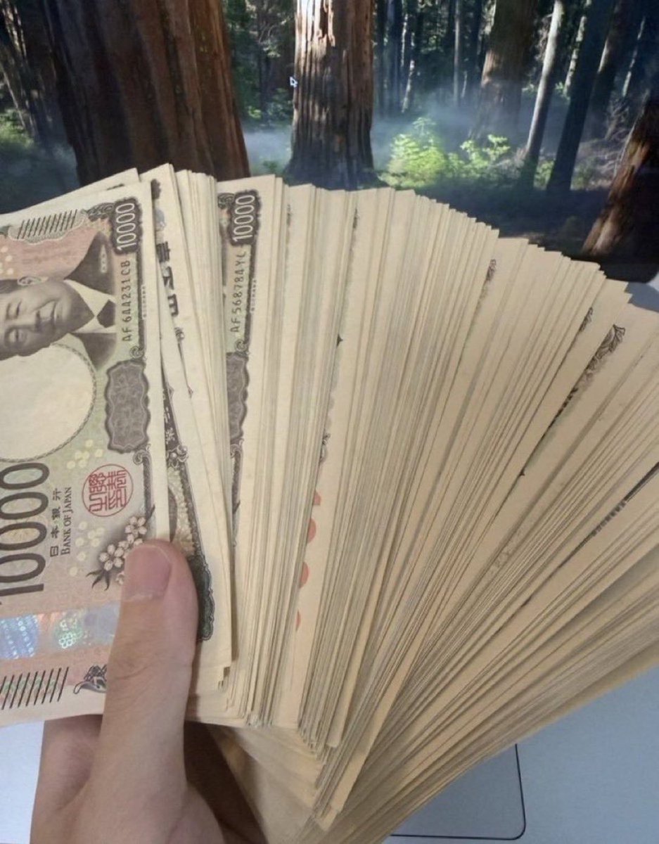 Sandra99vwl's tweet photo. 1ヶ月の生活費にいくら必要ですか？
① 50万円
② 100万円
③ 200万円
④ 300万円
返信またはDMで正直な意見を教えてください🫶🏻
皆さんの回答を知りたいです！ https://t.co/i7WWh2IZ9D