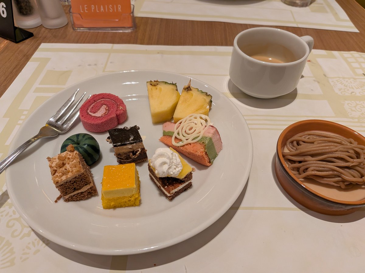 kotetsu_PUBG's tweet photo. 暴飲暴食 https://t.co/pdeX5cCzGu