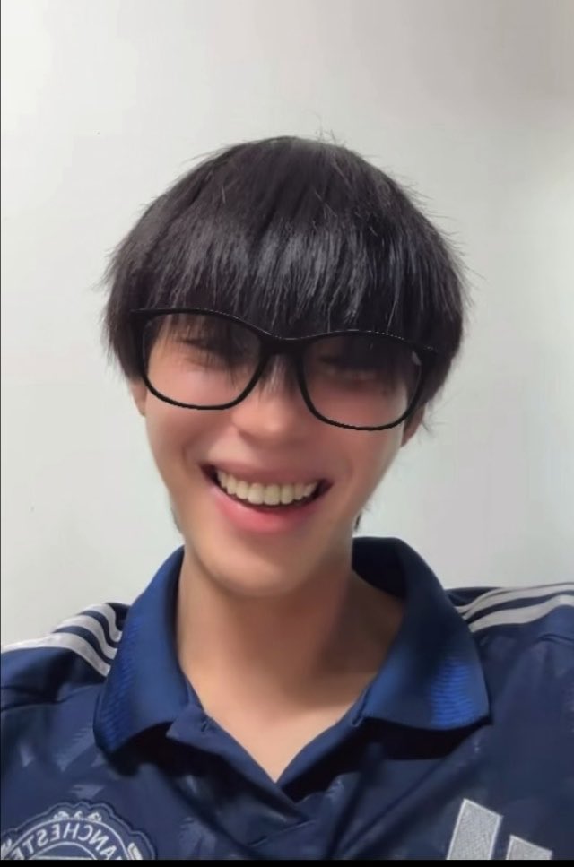 bubbleehello's tweet photo. แม่ทรงซ้อ                              พ่อทรงเอ https://t.co/TgiOzlPEHA