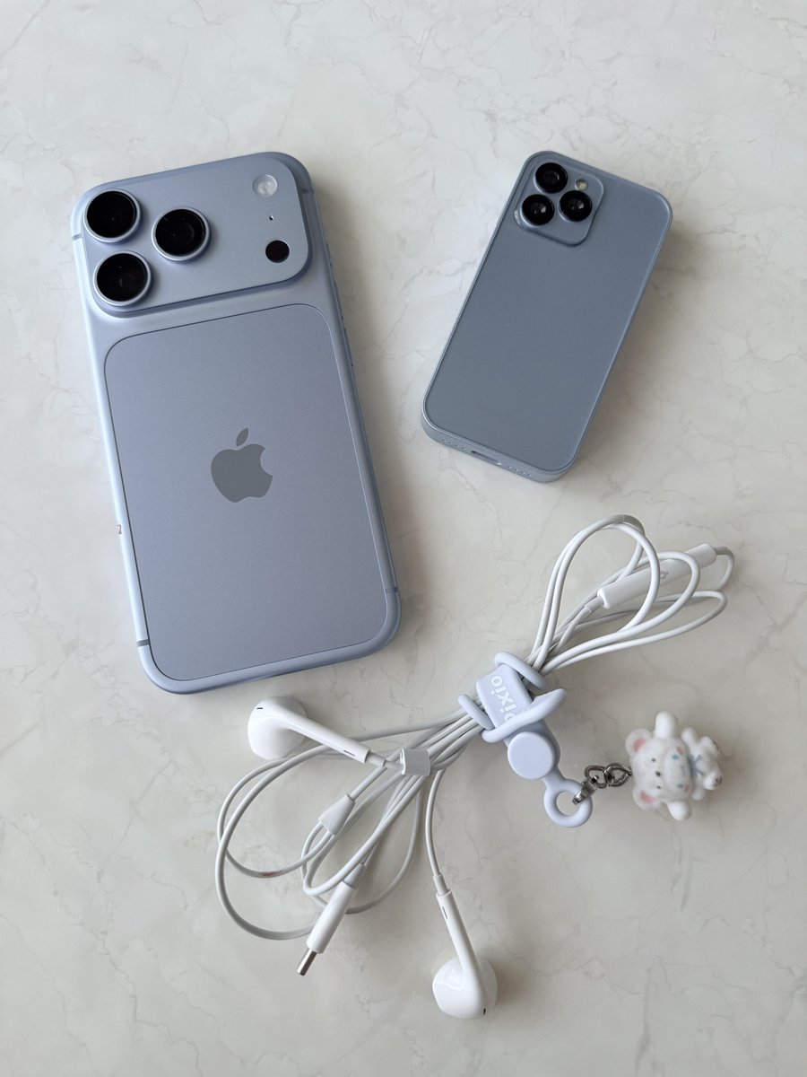 ayamiroom's tweet photo. iPhone18Pro 〜 🧊🩵🫧 https://t.co/PadOQWU9ij