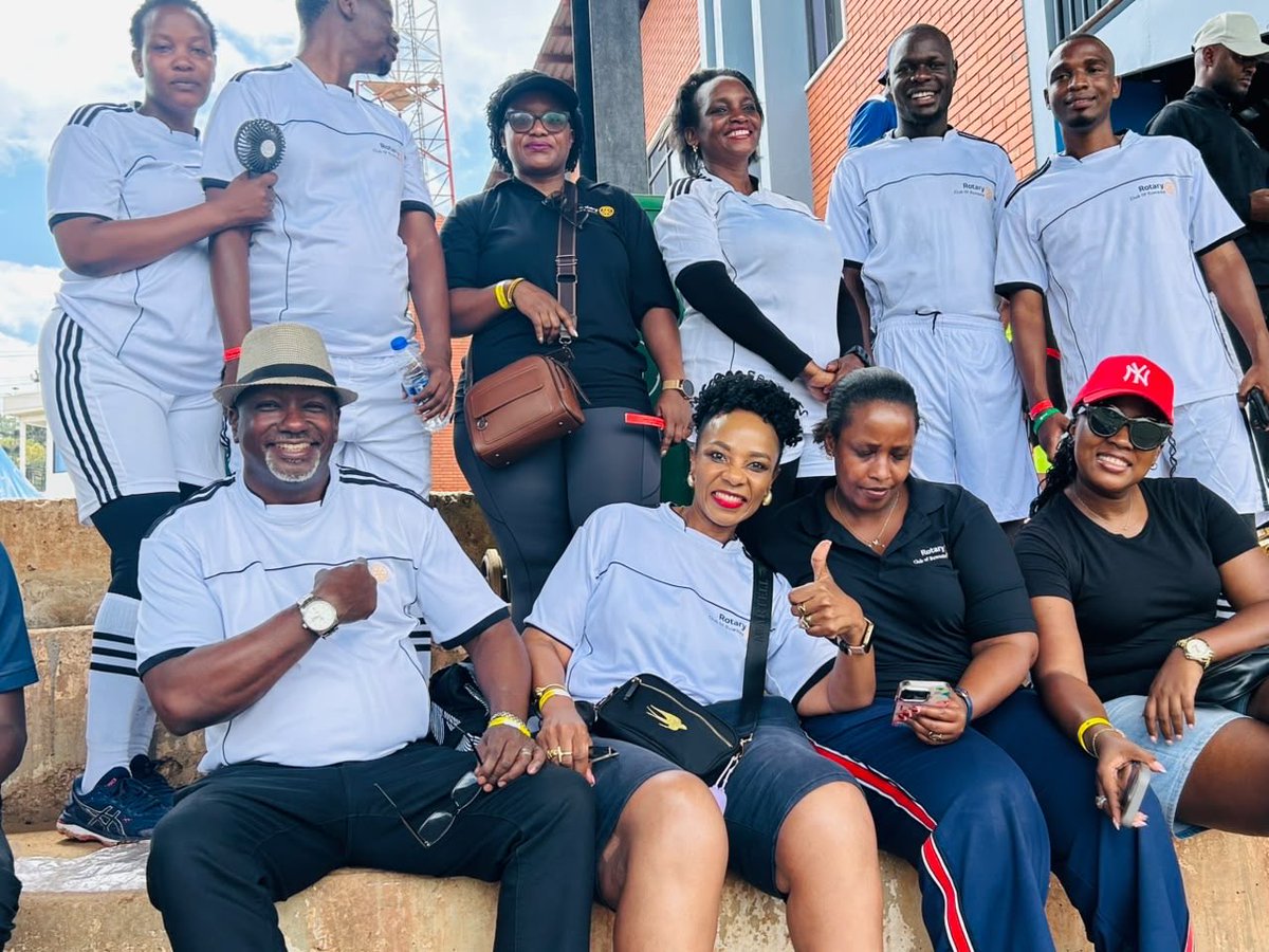 RCBuwaate's tweet photo. Whether battling it out on the grass or bringing maximum hype from the sidelines, our team proves that fellowship and team spirit always win! 🙌🔥

#5Asidekiwatule
#RotaryEyamba #RotaryKonyo https://t.co/wfZlsUvJ6X