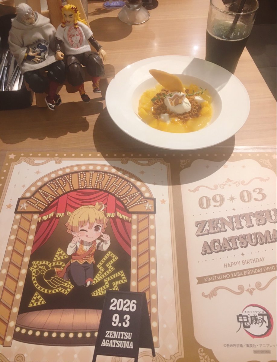 yomokoi's tweet photo. 鬼滅カフェ🛸☕️
善逸くんおめでとう☺️🎉
全然確認しないで頼んだら苦手なマンゴーだった😂🥭
カレーで満腹♪ https://t.co/1PfNTnxmcs