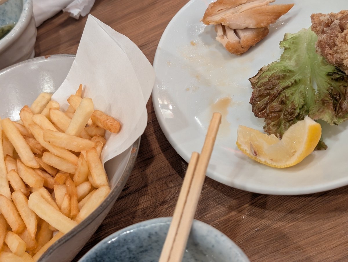 madayarou0's tweet photo. 食べて飲む https://t.co/4VZX4hKZPI