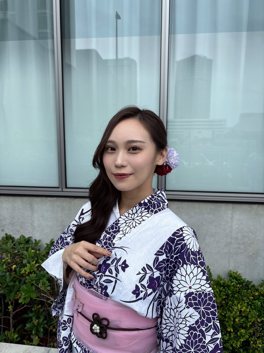 aki_toyonaga's tweet photo. #Boostyファンまつり2026 １日目📸
まずはここまでありがとうございました🫶
オシャレしたり、おしゃべりしたり、楽しかったよ〜〜〜〜🥰

この後はお待ちかねのライブ🪄
いっぱいおまつりさわぎしようね〜〜〜！！！ https://t.co/2SJ9xHJ1SP