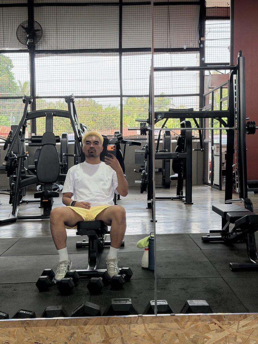 catwomoan's tweet photo. nag gym para mag pa dakog lawas ❎
nag gym para mag selfie ✅ https://t.co/d48rmxRdQp