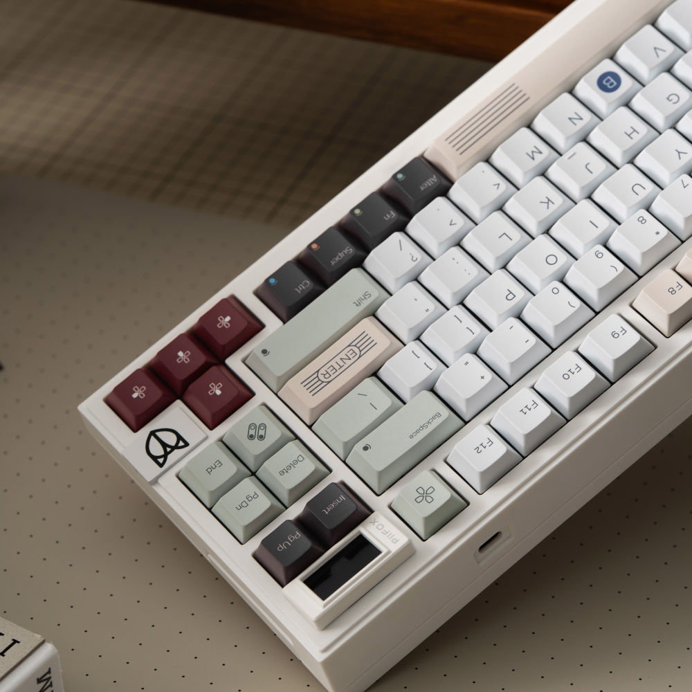 PIIFOXkeyboard's tweet photo. Retro Gaming Meets Modern Craftsmanship! 🎮✨

Bring classic Gameboy DMG vibes to your workstation with high-precision Dye-Sub PBT keycaps.

Is your setup minimal or filled with nostalgia? 👇

Shop now: https://t.co/Pj0cJ7Nzg4

#PIIFOX #GameboyKeycaps #CustomKeyboard #DeskSetup https://t.co/fy4fG0h2Aj