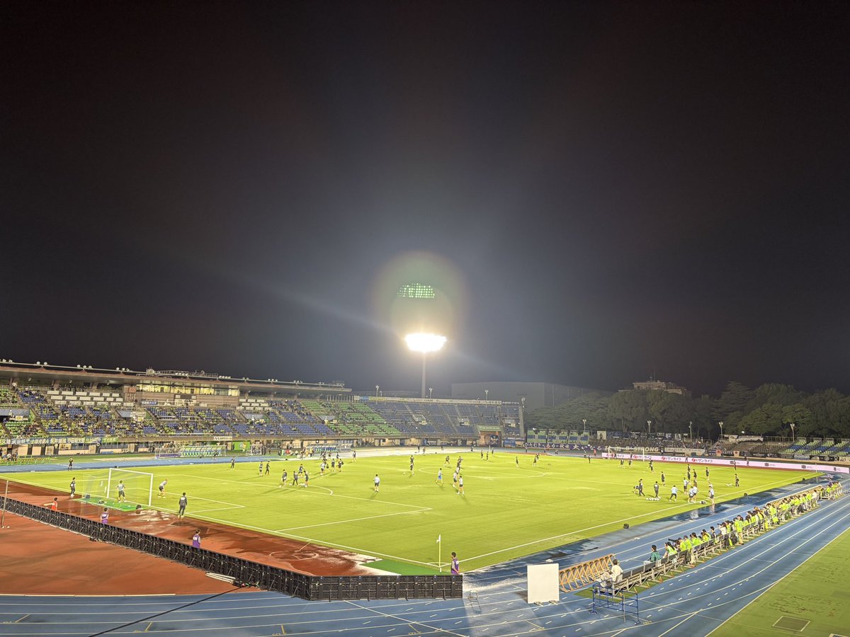 sing_ce's tweet photo. サッカー観戦
今日はココから( ´ ▽ ` )
雨が降らなくて本当に良かった

#湘南ベルマーレ https://t.co/yn3iFr1nAH