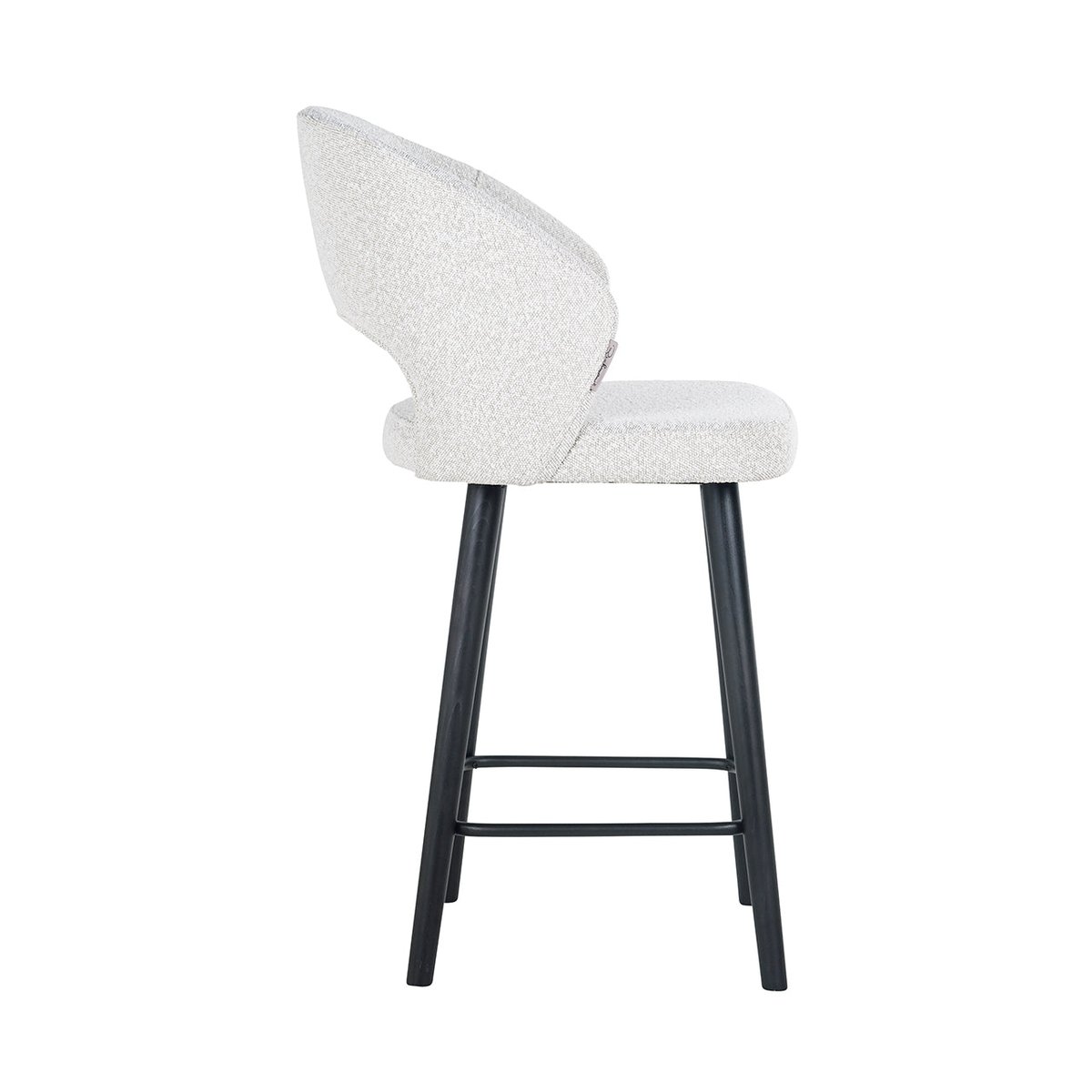 PureWonen's tweet photo. Ontdek de luxe van de Counterstoel Savoy voor slechts €577,17. Transformeer uw interieur met deze verfijnde aanwinst. #InterieurDesign #LuxeMeubels https://t.co/4jzOYS93Jq