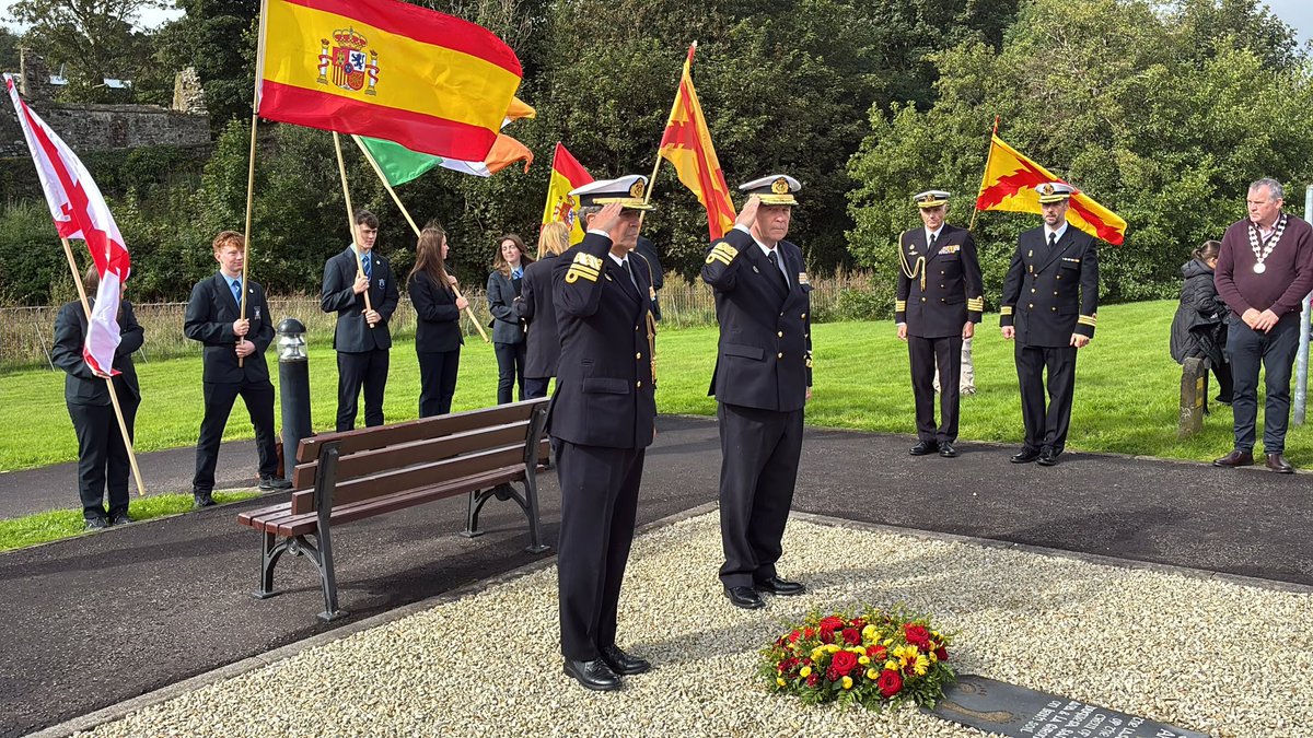 Armada_esp's tweet photo. ⚓️🇪🇸 Un año más, desde Sligo #Irlanda se rinde homenaje a los náufragos de la Gran Armada de 1588.

🌊En las costas de Streedagh naufragaron tres naves, perdiendo la vida más de 1.000 de sus tripulantes.

📸 Silvia De Castro

#SomosLaArmada #HistoriaNaval https://t.co/bazLN0CYPy