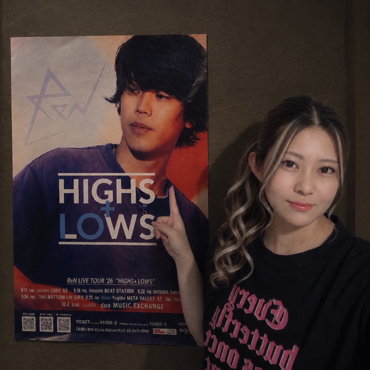 chikyako's tweet photo. ReN君のLIVE最前列やったけん何度も目が合ったなぁ🥰
新曲の｢未開拓地｣｢Roller Coaster｣未発表の｢Bono｣も聴けて｢Goodbye｣｢生きる｣は口から音源すぎた！！
｢Lights｣もループスーテーション使��て天才発揮しすぎて圧巻！
最幸すぎた🤎🤎
@Renmusic28 10周年おめでとう🎉
好いとーよ🥰🫶🏻 https://t.co/eblBJkjtZc