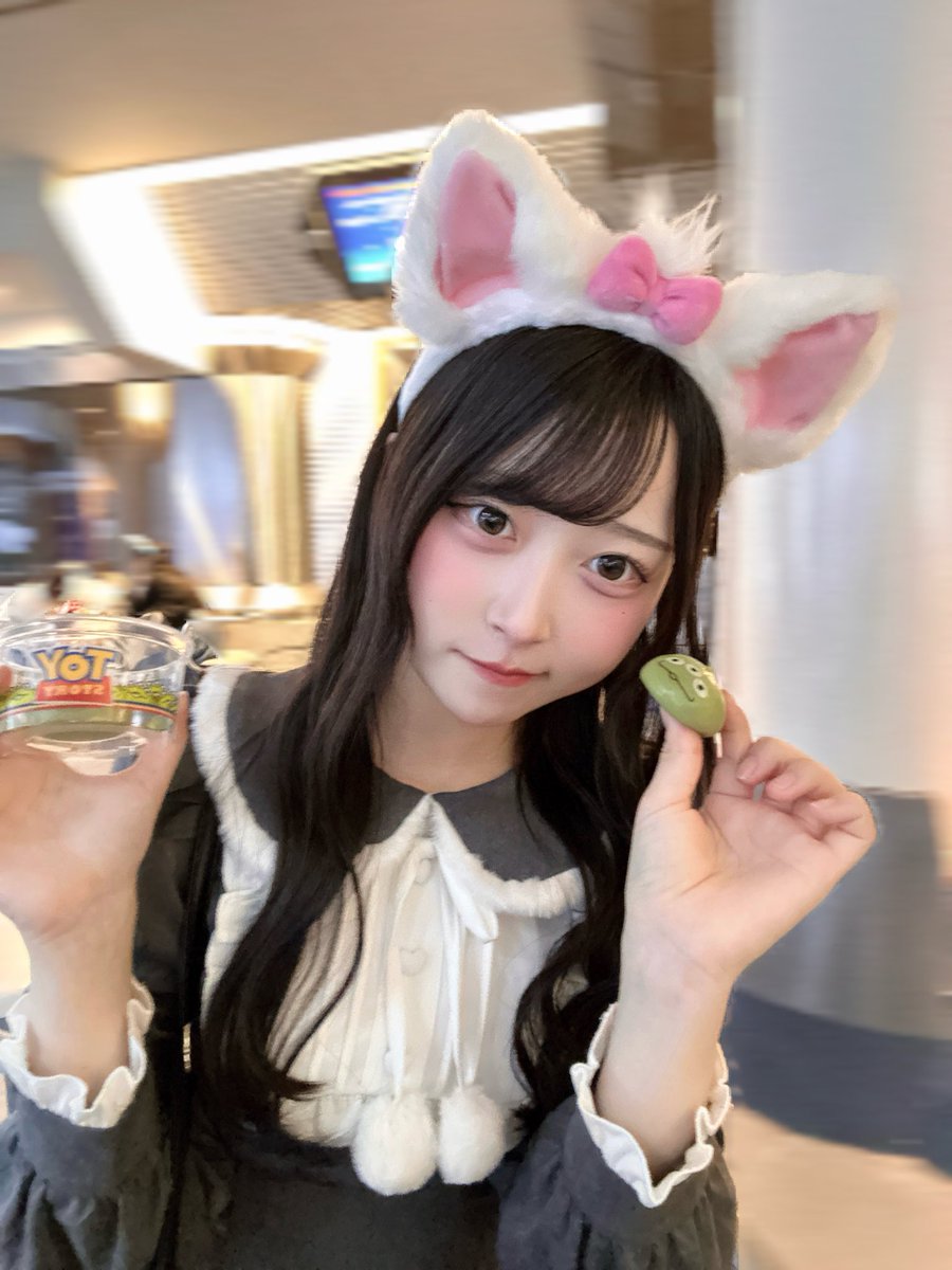 tsumugi_umeko's tweet photo. 本屋さんだって駅前のパンだってキミならどれかなって考えちゃうんだもん https://t.co/S5hU05DDqG