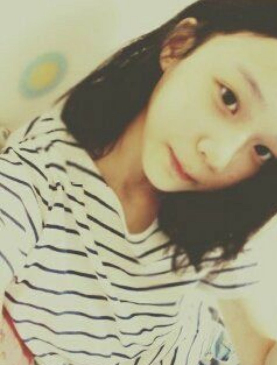Tavii49's tweet photo. จากเด็กประถมB612 สู่ไอดอลสาวคนสวยกล้องสด  รักเค้าา https://t.co/oBovoUQEUZ