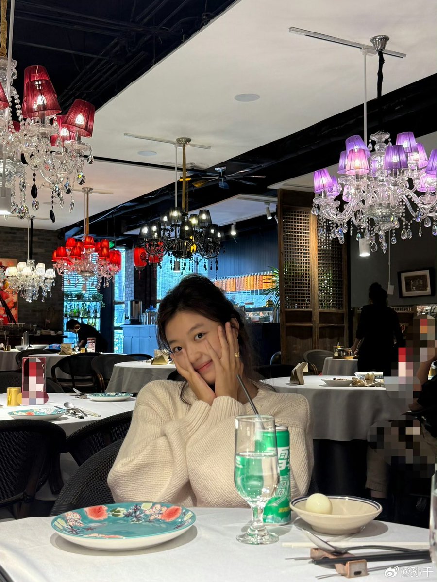 sunqiandaily's tweet photo. 260919 Sun Qian weibo update

#SunQian #孙千 #손천 https://t.co/4en7ax00dd