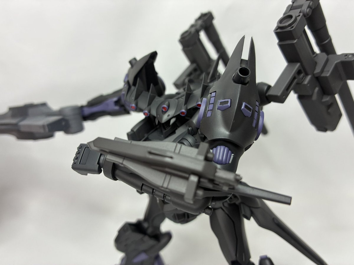 SsKA537's tweet photo. マーウォルス
完成しました!
2種類の黒で塗装して肩の可動を増やしてみました!
ところで頭部が厨二のようでかっこいいけどあなた誰ですか?
#マーウォルス
#アーマードコア
#ACBNW https://t.co/bvXX3ZYEpX