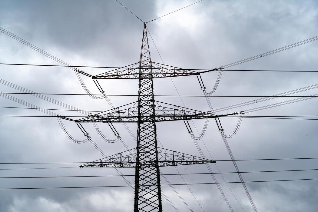 CapricornFMNews's tweet photo. The Lephalale Local Municipality has alerted residents and businesses in parts of Lephalale town about a planned #ElectricityInterruption from 2pm until 6pm this afternoon.
The municipality says the interruption will be effected to allow its electrical team to safely carry out tree cutting and vegetation clearing beneath and near the Mogol overhead power line.
Municipal spokesperson Concious Chiloane says the municipality is apologising for any inconvenience caused.
She says the planned work is aimed at improving network safety and reliability, maintaining safe clearances around electricity infrastructure and reducing vegetation-related faults. JS