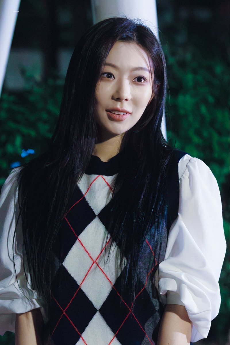 spotorlight's tweet photo. 260918 까라마조프의 자매들 퇴근길
이반 #전민지

흑발미녀클리셰 .. https://t.co/MiV6La2ytW