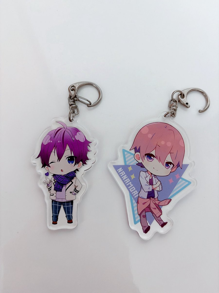 mina__000000's tweet photo. 求)買取 (PayPay等)

譲)画像のもの 🍓💜 アクキー

希望のお品物や金額のDM・リプお待ちしております🙇‍♂️

※傷や故障があるものは3枚目以降に記載しております

#ななもりグッズ買取 #ななもりくんグッズ買取 #すとぷりグッズ買取  #ななもりグッズ回収  #ななもりくんグッズ回収 https://t.co/QViD7vGhpe