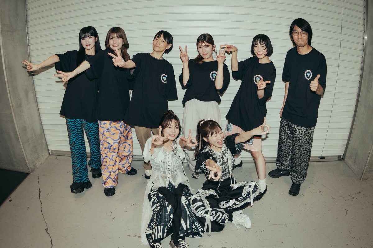 tmg___1109's tweet photo. アンコールまで最高すぎてさすがにアユニちゃんとピースが繋がってしまいました、、、(ｷｭﾝ)(❤︎)
📸 @okkytree https://t.co/boyOjwzvw1