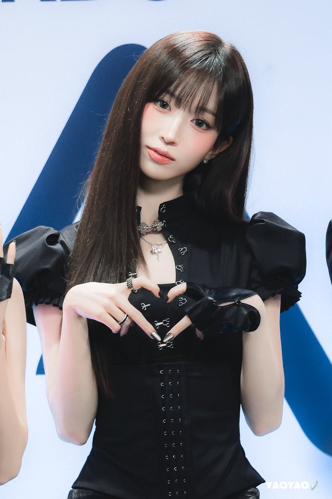 haewog's tweet photo. Minggir smw barbie hidup mw lewat,,,,, https://t.co/87xMH6Fz3l