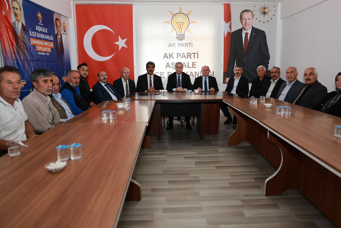 23YANILMAZ's tweet photo. 📍Erzurum-Aşkale / Türkiye Yüzyılı Buluşmaları

Türkiye Yüzyılı Buluşmaları çerçevesinde Aşkale İlçe Teşkilatımızı ziyaret ederek, ilçe başkanımız Sayın Abdulkerim Polat, kadın kolları ve gençlik kolları başkanlarımız ve teşkilat mensuplarımızla bir araya geldik.

Cumhurbaşkanımız Sayın @RTErdogan’ın liderliğinde önümüzdeki dönemde daha fazla haneye ulaşmanın, daha fazla hemşehrimizi dinlemenin ve milletimizin beklentilerine çözüm üreten güçlü bir siyaset anlayışını sahada daha da güçlendirmenin önemini istişare ettik.

Aşkale teşkilatımıza özverili çalışmalarından dolayı teşekkür ediyor, tüm dava kardeşlerime başarılar diliyorum.

#TürkiyeYüzyılıBuluşmaları
@Akparti
@AKGMTeskilat
@mustafademir
@abuyukgumus
@ErzurumAkparti 
@avibrahimK 
@mehmetsekmen
@akerimpolat1
@ssenolpolat