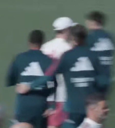 cleraudin's tweet photo. alvaro holding kylian’s waist again https://t.co/7wYyPdHGdA