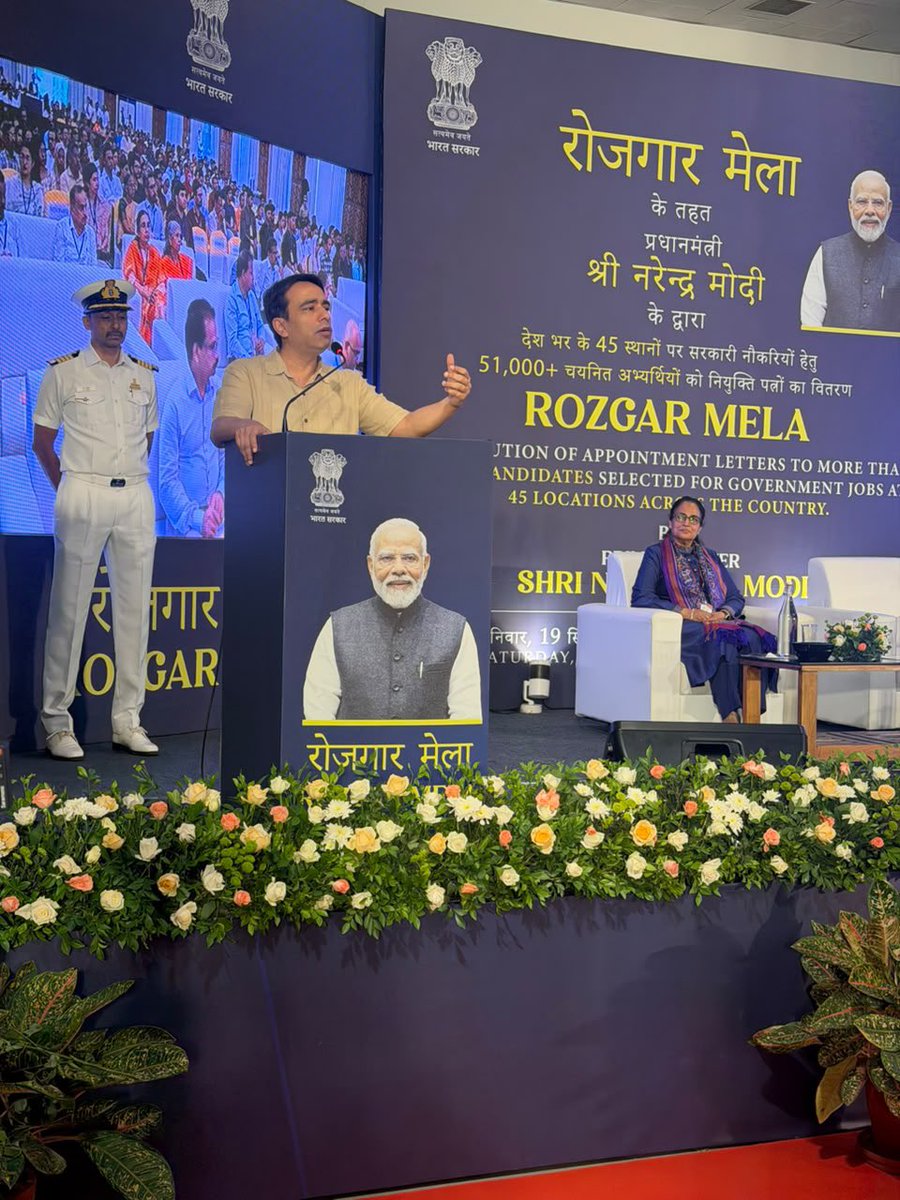 Office_ChJayant's tweet photo. A new beginning for young Indians stepping into public service. 

Hon’ble Minister Chaudhary Jayant Singh participated in the 20th Rozgar Mela in Kochi, addressed by Hon’ble Prime Minister Shri @narendramodi Ji, as more than 51,000 appointment letters were distributed across 45 locations nationwide.

With #NagrikDevoBhava at its core, the Prime Minister called upon new appointees to embrace citizen-first public service with dedication, humility and sensitivity.

The programme also reflected a larger national vision—transforming education and skilling, fostering innovation and entrepreneurship and creating stronger pathways to employment. Through #PMSETU, this vision is strengthening ITIs and preparing young people to learn, earn and contribute to India’s growth.

Best wishes to all the new appointees as they begin their journey in public service.

@PMOIndia @DGT_MSDE @MSDESkillIndia 

#RozgarMela #SkillIndia #Youth #Employment