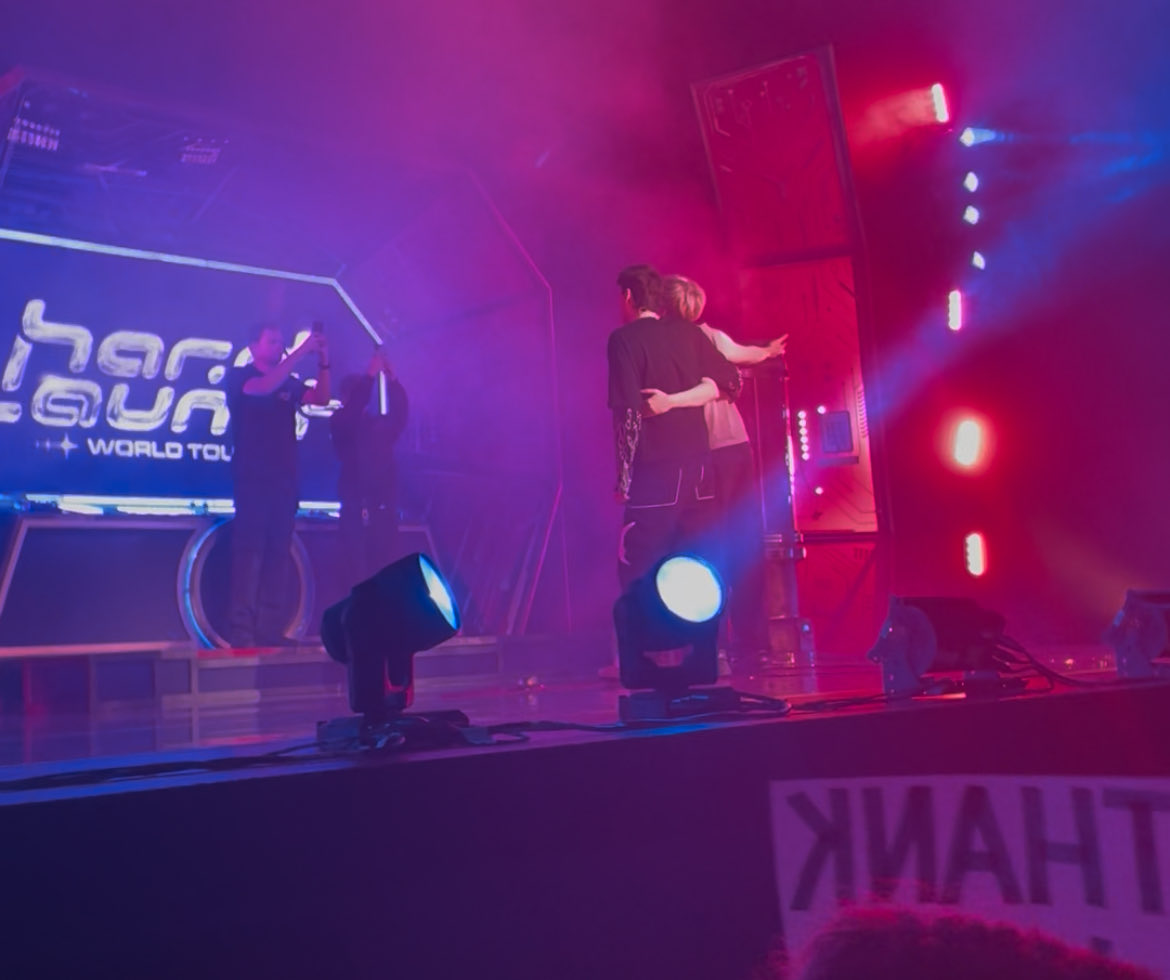yeehawodyssey's tweet photo. very lowkey hlt spoilers #hltspoilers #hardlaunchtourspoilers https://t.co/7CpO8iAers