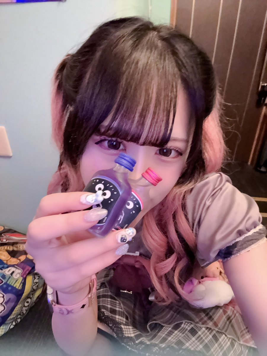 rate_kagerou's tweet photo. クライナー昨日ダッシュで買い出しに6個買いに行ってきたから飲ませてェエエ💕

地雷系珍しい🫶 https://t.co/rf20WBRGI6