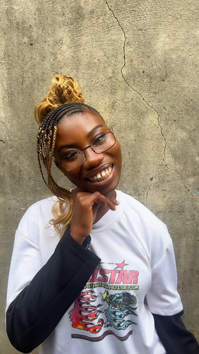 Freyy_is's tweet photo. 🚨MISSING PERSON 🚨

her name is zainab giwa.

she left her home in ketu/ikosi, lagos, around 8am on thursday, heading to alapere, where she is learning how to make hair.

since then, her sister has not heard from her, and her current whereabouts are unknown.

if you have seen zainab or have any information about her whereabouts, please contact her family immediately.

please repost and share widely.