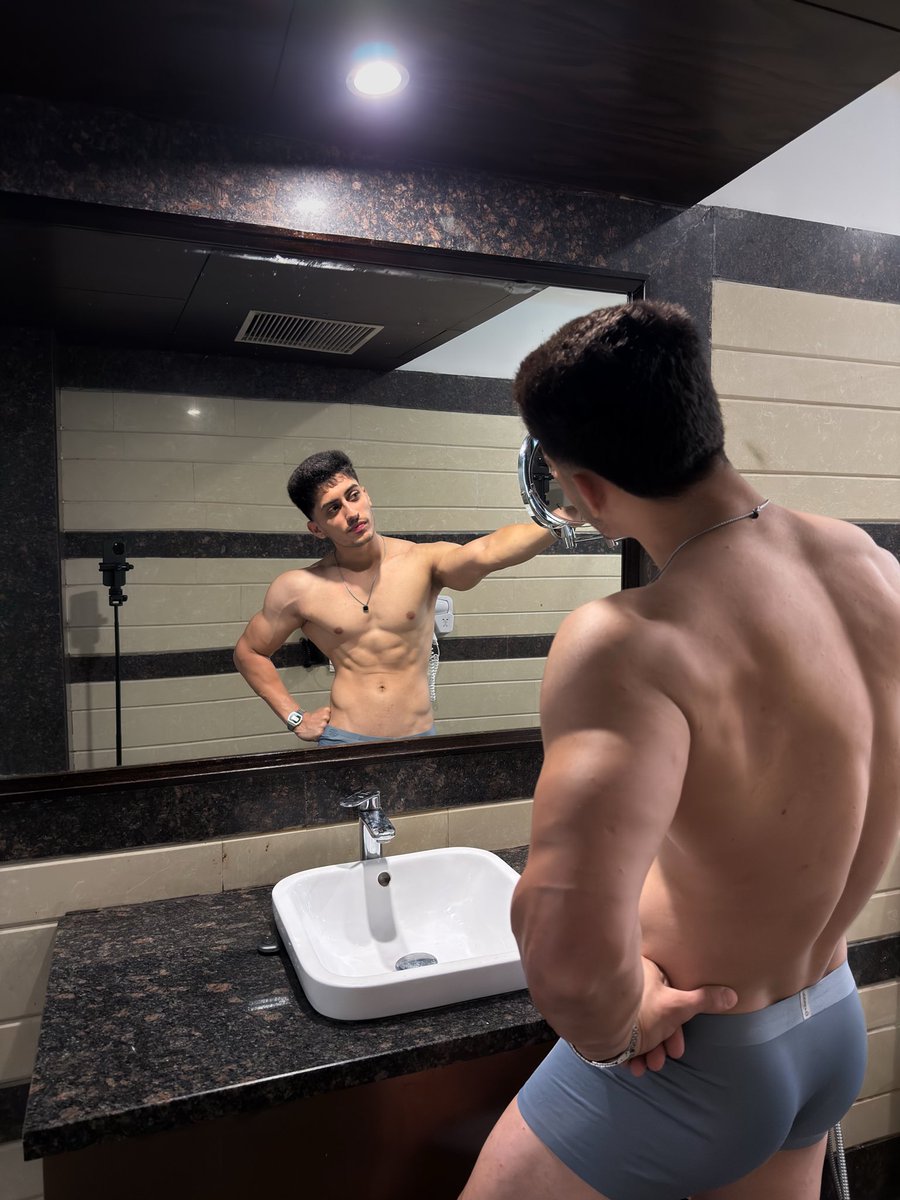 Harkamalfit's tweet photo. “No competition, just my own pace.”😼 https://t.co/8kdbcGgez9