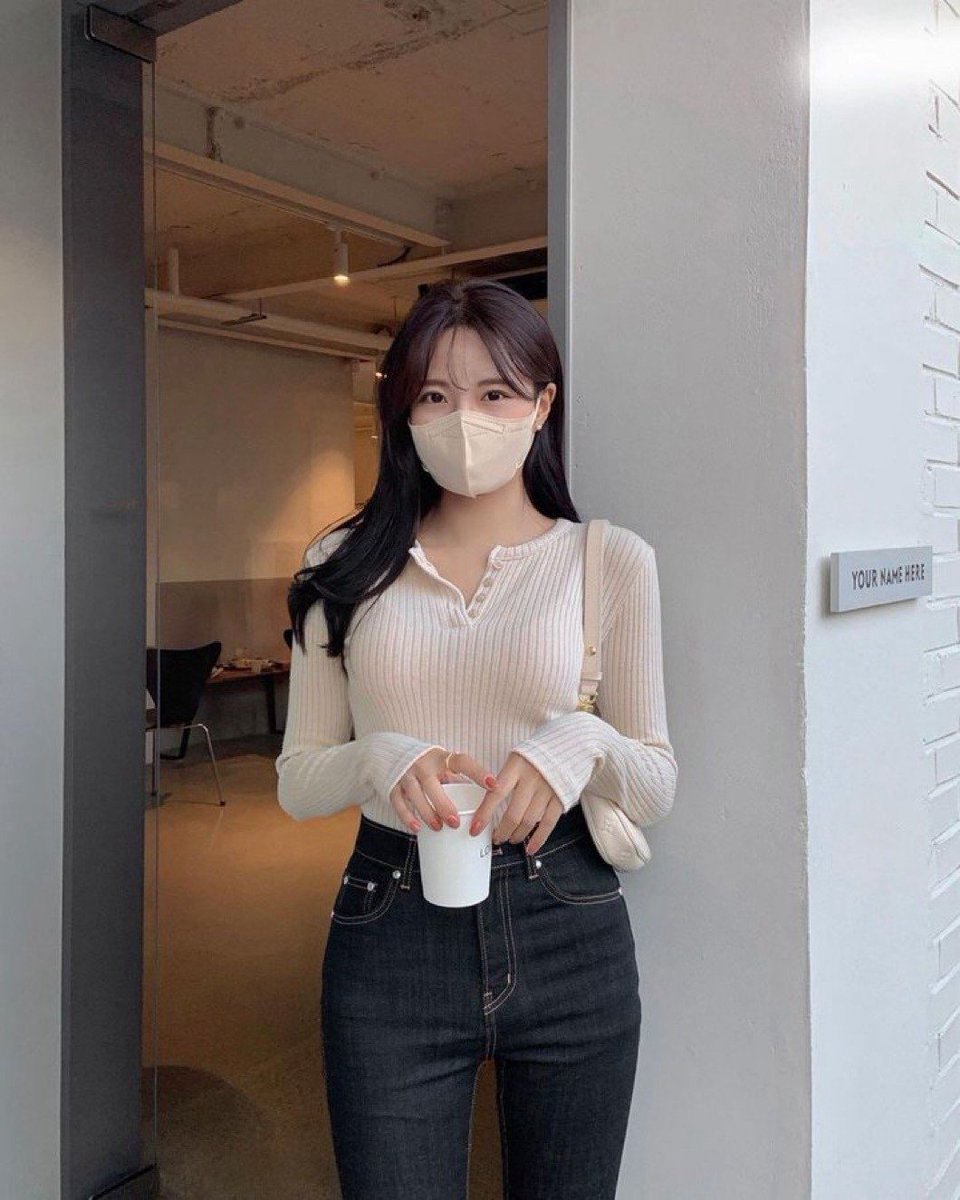 ssdd89lp's tweet photo. มาเที่ยวเหนือครั้งแรก #เชียงใหม่ #นิมมาน https://t.co/uh94bqbIr2