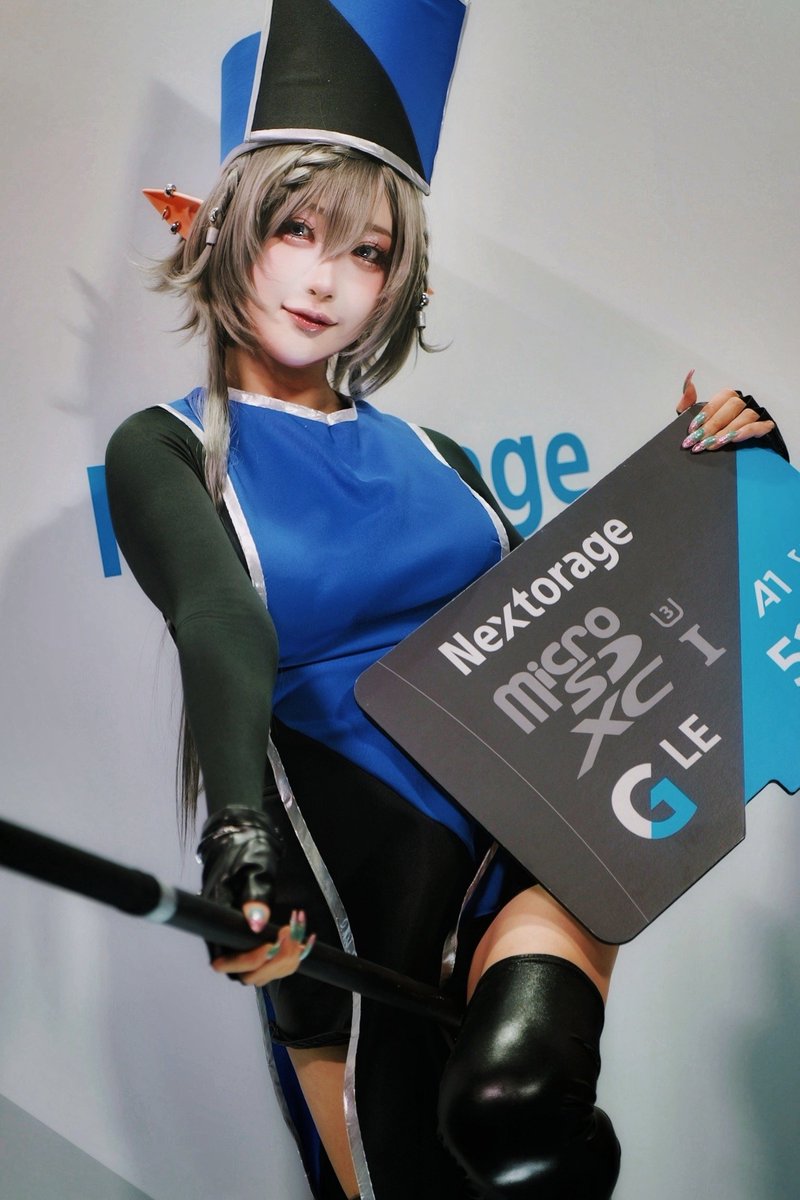 FshotTM's tweet photo. Nextrage TGS2026僧侶
カモミールさん(@chamomile_chami)
クソデカSDカード持ってても可愛いのが凄い
#TGS2026 #Nextrage https://t.co/yVs9fJlgrI