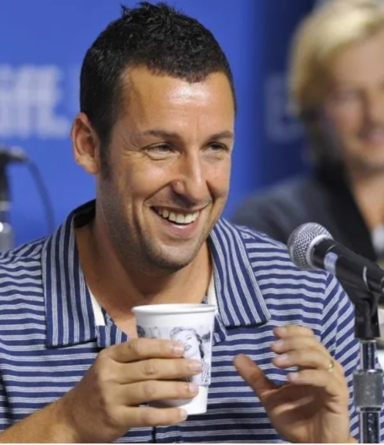 dandan79057355's tweet photo. @WrestleOps Juraria que es Adam sandler https://t.co/VJzGYnK7i9